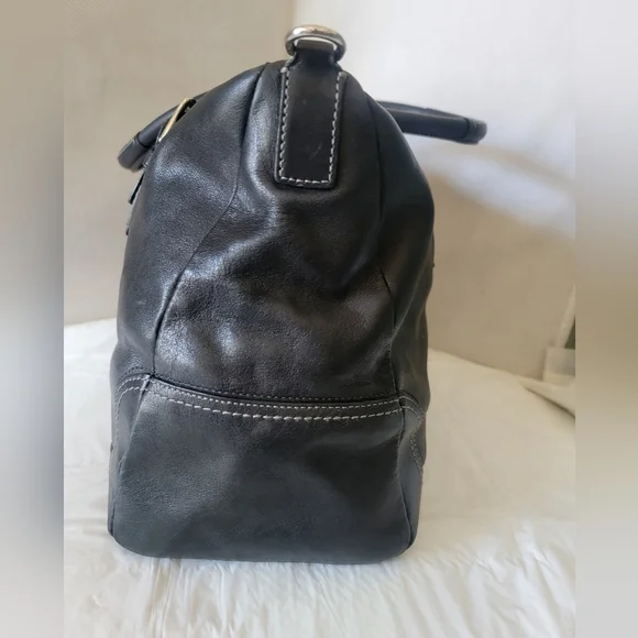 COACH BLACK LEATHER SHOULDER STYLE HANDBAG - Picture 2 of 7